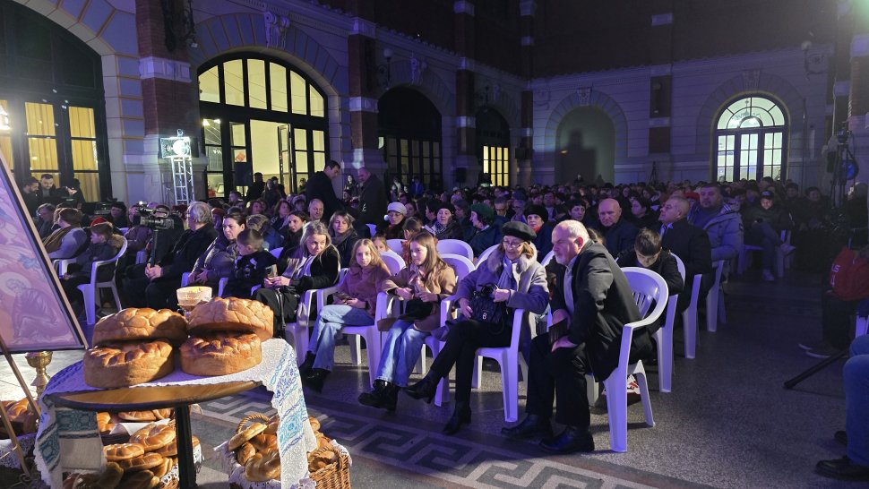 Concert caritabil:„Slobozâ-ne gazdă-n casă și primiți colinda noastră” 6981