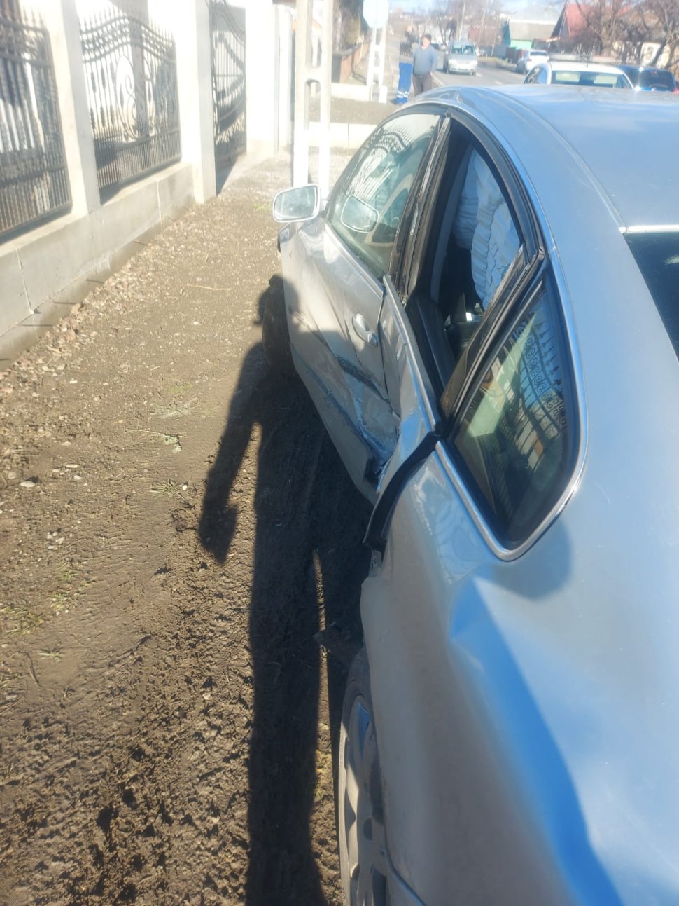 Doi minori și doi adulți la spital, în urma unui accident produs în localitatea Liteni 7028