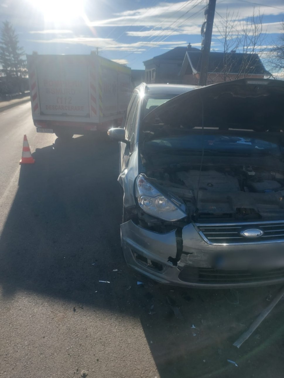 Doi minori și doi adulți la spital, în urma unui accident produs în localitatea Liteni 7029