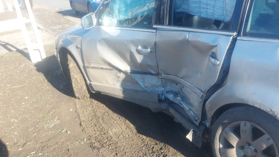 Doi minori și doi adulți la spital, în urma unui accident produs în localitatea Liteni 7032