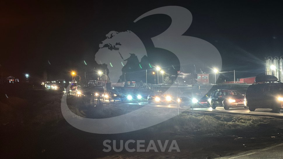 Șapte persoane au scăpat ca prin minune cu viață într-un grav accident rutier, implicând două autoturisme și un TIR, la Baia 7119