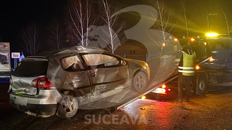 Șapte persoane au scăpat ca prin minune cu viață într-un grav accident rutier, implicând două autoturisme și un TIR, la Baia 7121