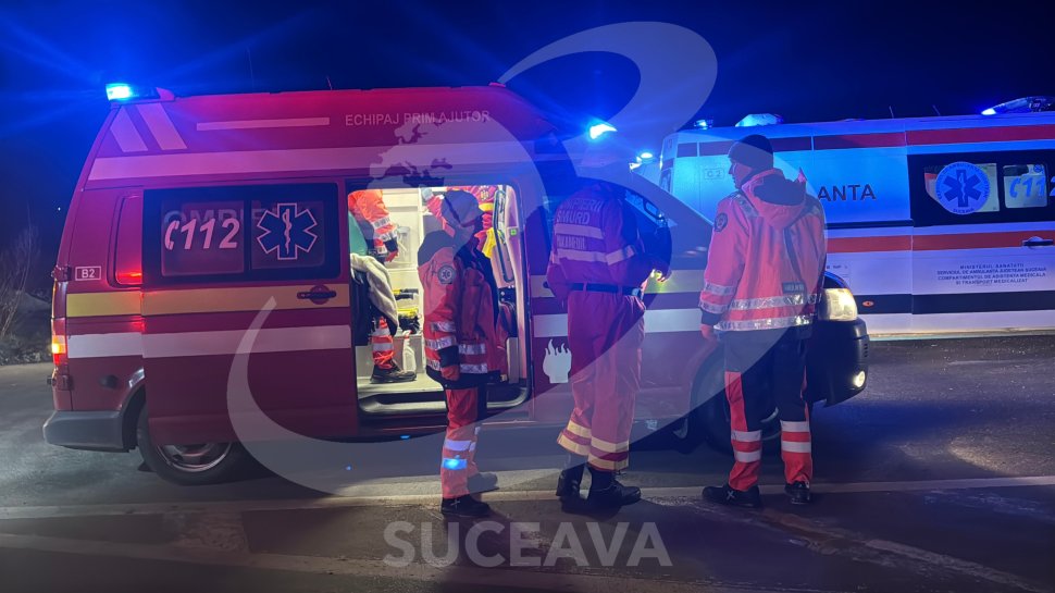 Șapte persoane au scăpat ca prin minune cu viață într-un grav accident rutier, implicând două autoturisme și un TIR, la Baia 7122