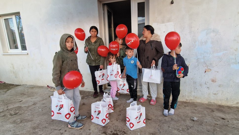 Acțiuni de informare a cetățenilor cu privire la protecția animalelor; cadouri pentru cei mici și hrană pentru necuvântătoare 7224