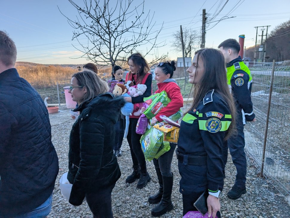 Acțiuni de informare a cetățenilor cu privire la protecția animalelor; cadouri pentru cei mici și hrană pentru necuvântătoare 7234