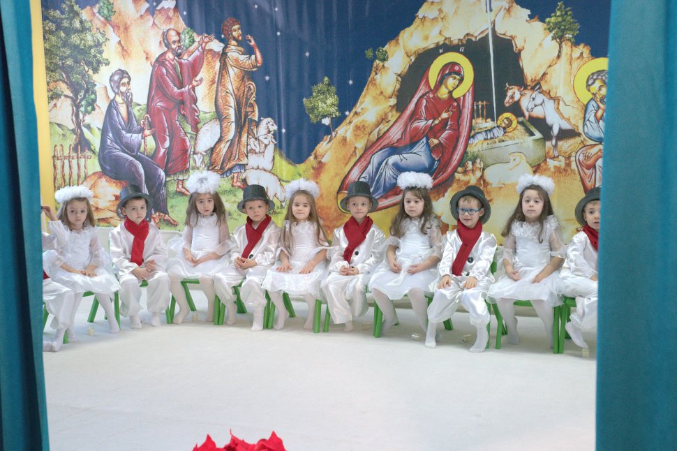Licuricii Crăciunului au strălucit la Grădinița Seminarului Teologic Liceal Ortodox „Mitropolitul Dosoftei” Suceava  7189