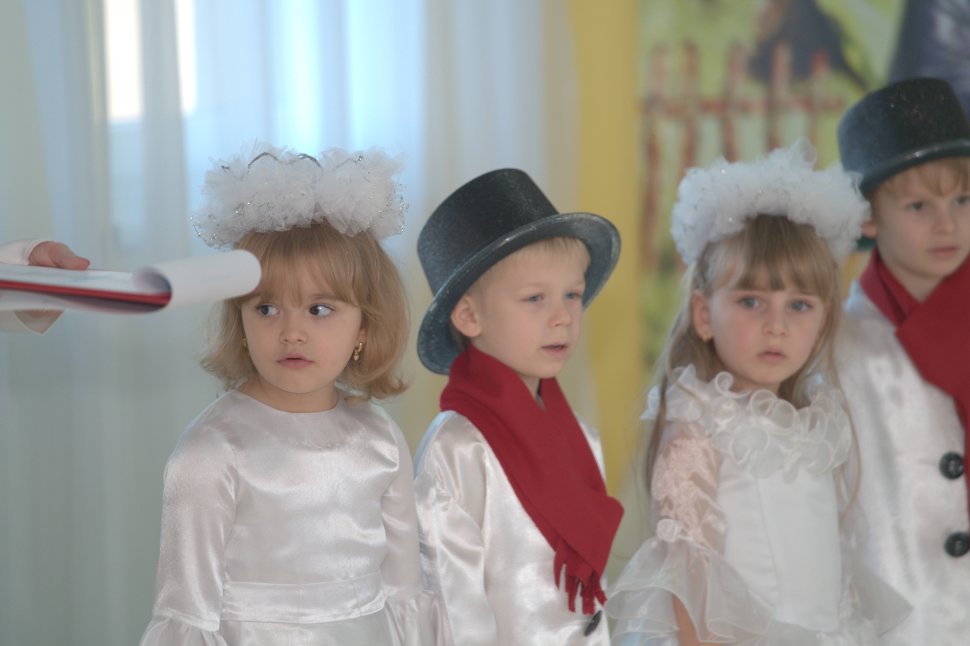 Licuricii Crăciunului au strălucit la Grădinița Seminarului Teologic Liceal Ortodox „Mitropolitul Dosoftei” Suceava  7200