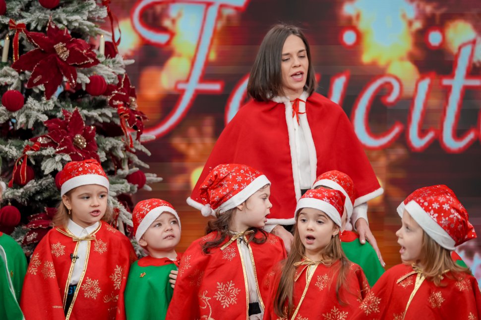 Licuricii de la Grădinița Seminarului Teologic Liceal Ortodox „Mitropolitul Dosoftei” Suceava au ajuns în platoul Antena 3 Suceava 7284