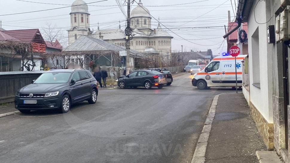 Accident grav într-o intersecție de pe strada 1 Mai din Fălticeni 7372