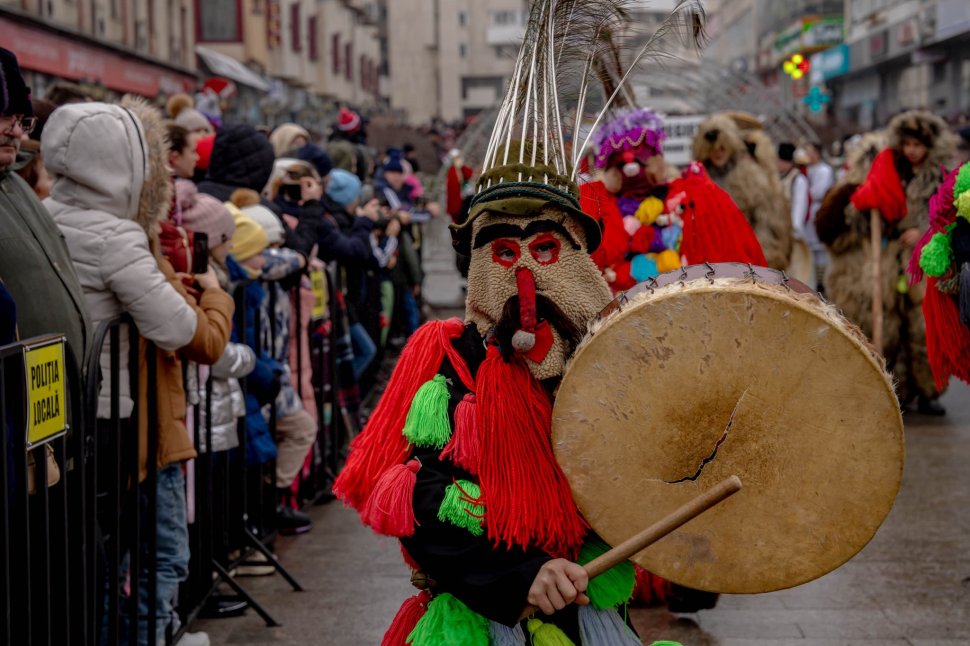 Festivalul Internațional „Obiceiuri de iarnă”, readuce magia tradițiilor în Suceava 7398