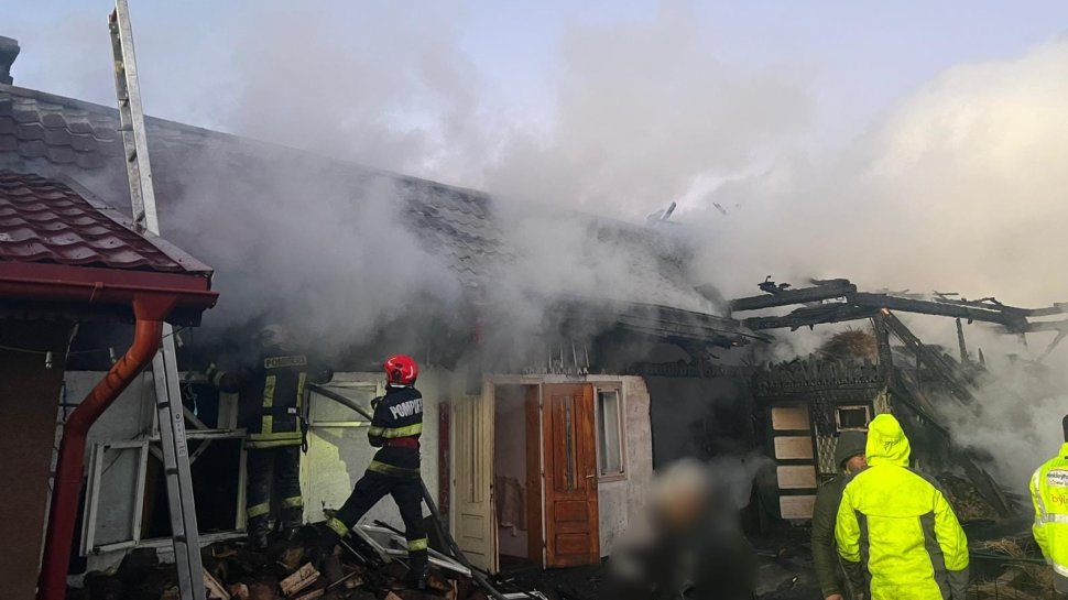 Tragedie în penultima zi a anului: Incendiu devastator în Marginea, cu pierderi majore; zeci de animale pierite în flăcări 7457