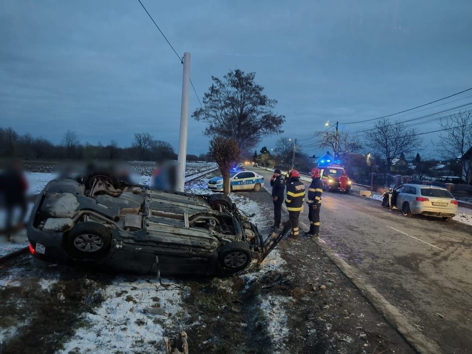 Șase persoane implicate într-un accident grav, la Vicovu de Jos 7644