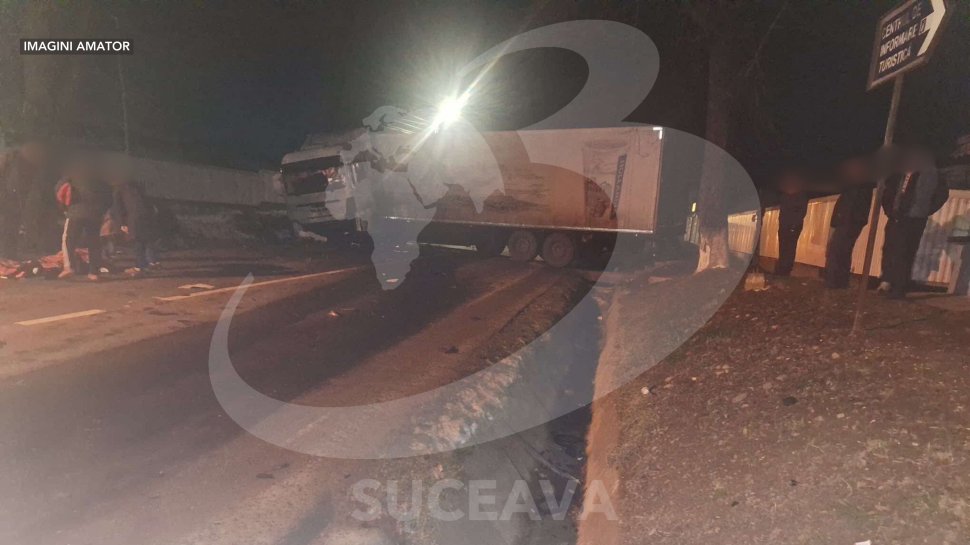 O autospecială de poliție și un tir implicate într-un grav accident rutier la ieșire din Vorona 7680