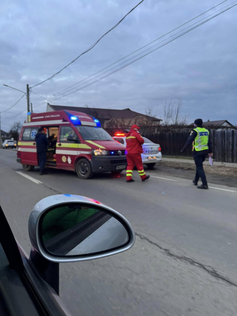 Un bărbat de 63 de ani rănit grav într-un accident rutier produs în Dumbrava Roșie