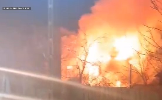 O casă din Siminicea a fost cuprinsă de flăcări, joi seară 7768