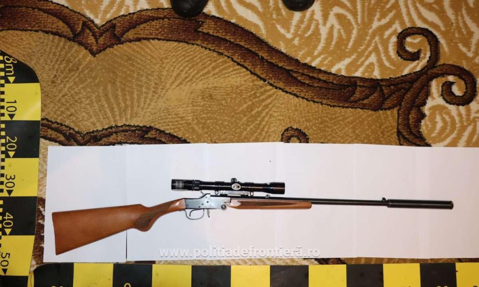 Polițiștii de frontieră, pe urmele traficanților de arme 7812