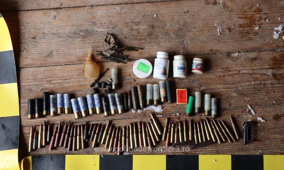 Polițiștii de frontieră, pe urmele traficanților de arme 7814