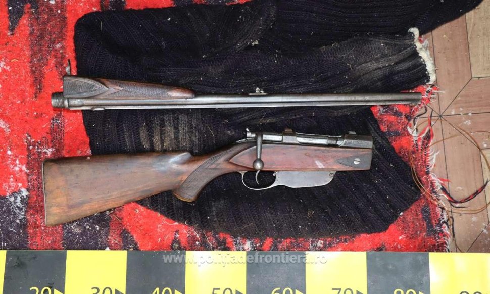 Polițiștii de frontieră, pe urmele traficanților de arme 7816