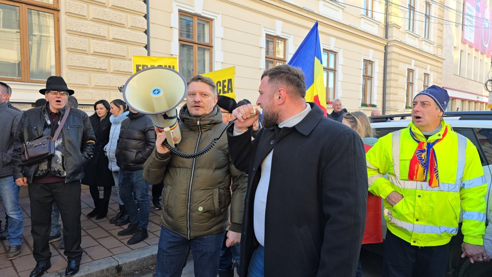 Protest AUR la Suceava cu peste 1.000 de oameni în stradă 7829