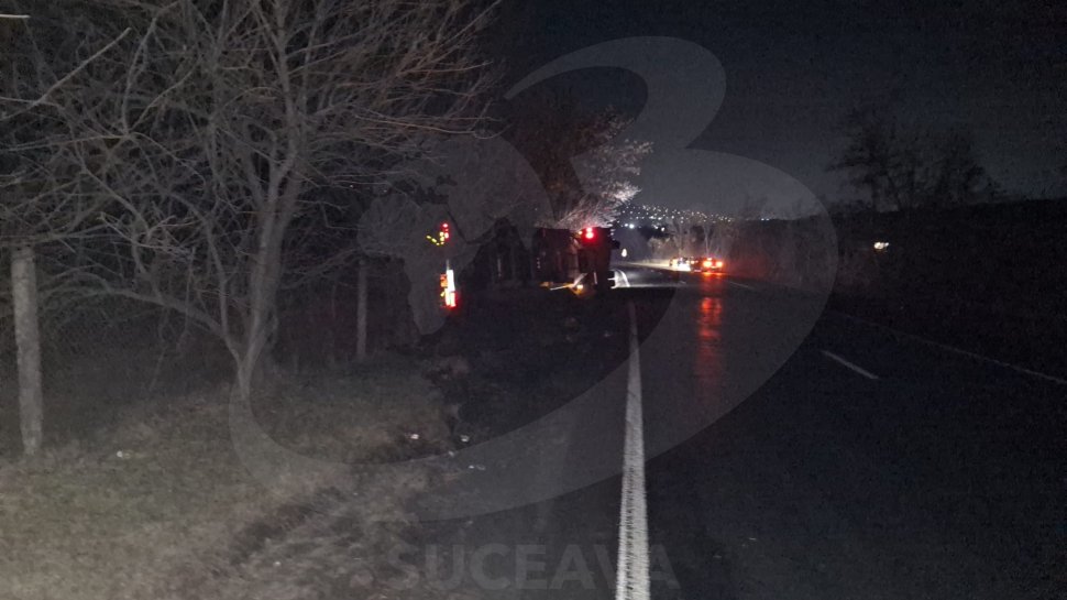O cisternă cu combustibil s-a răsturnat marți seara, la Spătarești 7874