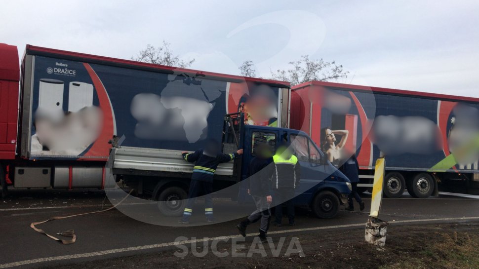 Ziua și accidentul în curba din comuna Boroaia, pe DN15C 7857