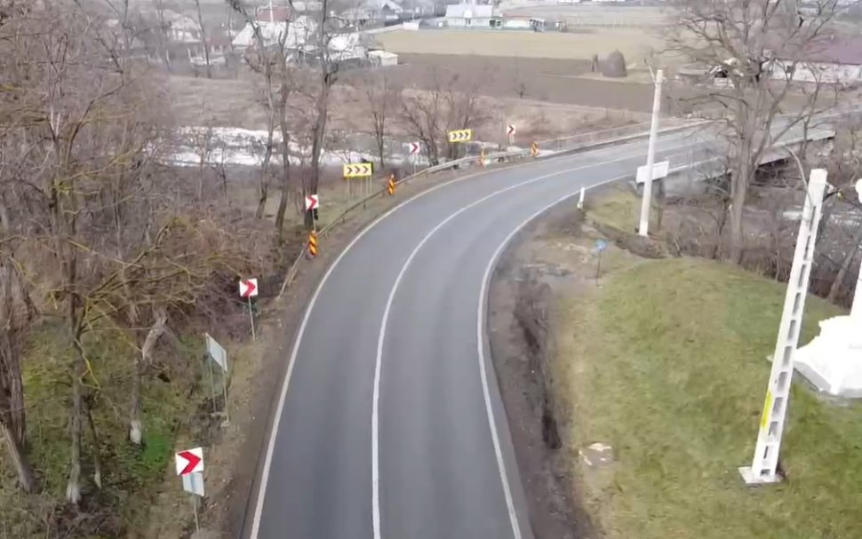 Microfrezarea în spic nu a oprit accidentele rutiere în curba de la Boroaia 7919