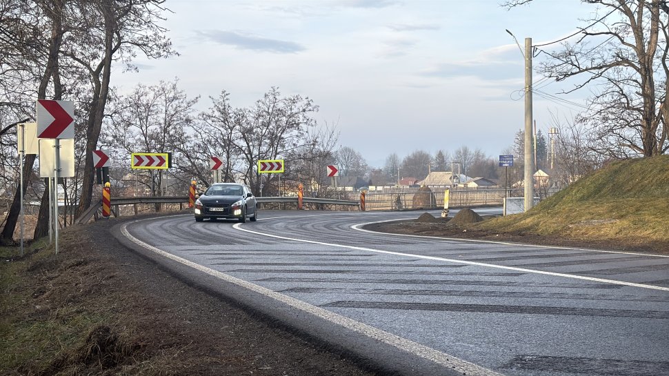 DRDP a revenit în curba de la Boroaia: carosabilul a fost microfrezat complet pentru a preveni noi accidente 8018