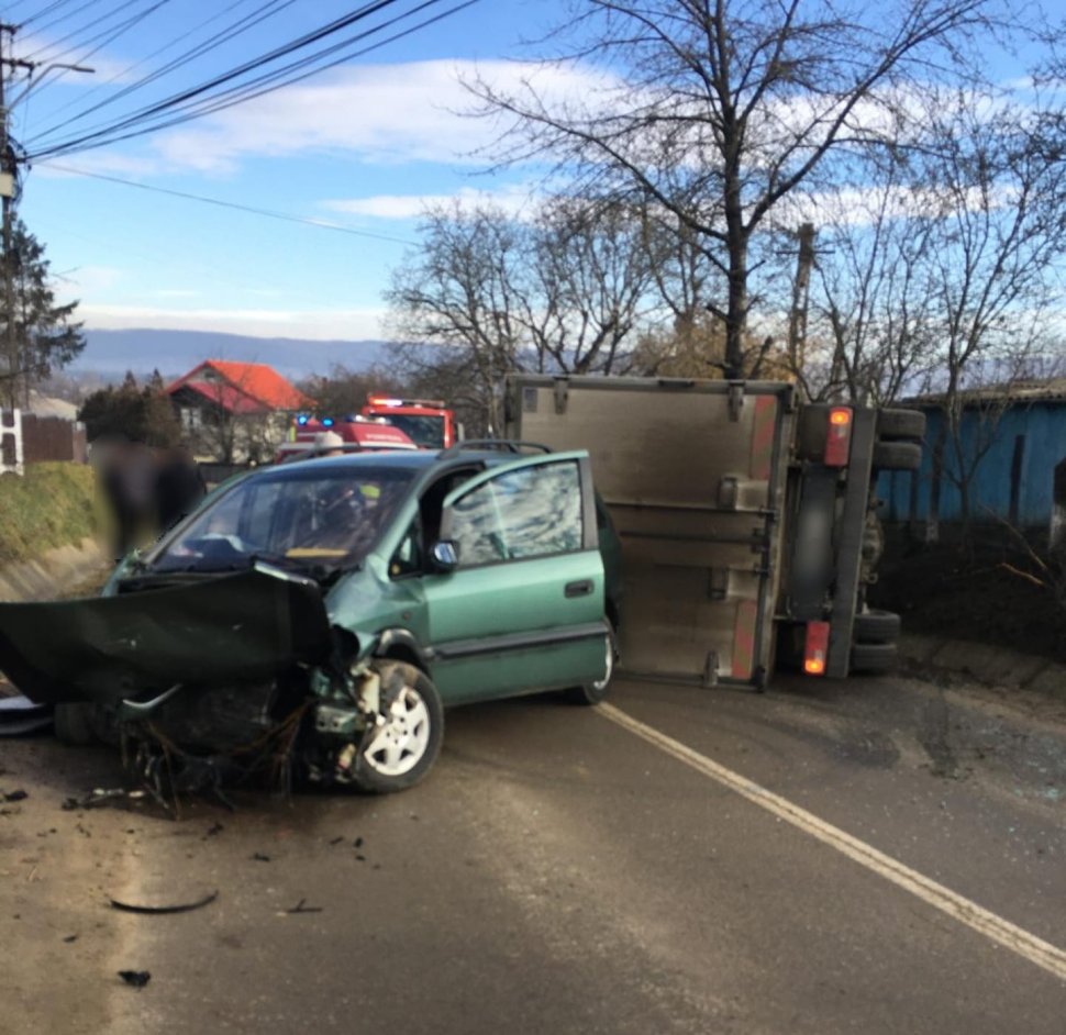 Trei persoane rănite într-un accident în Gulia, transportate la spital pentru îngrijiri 8055