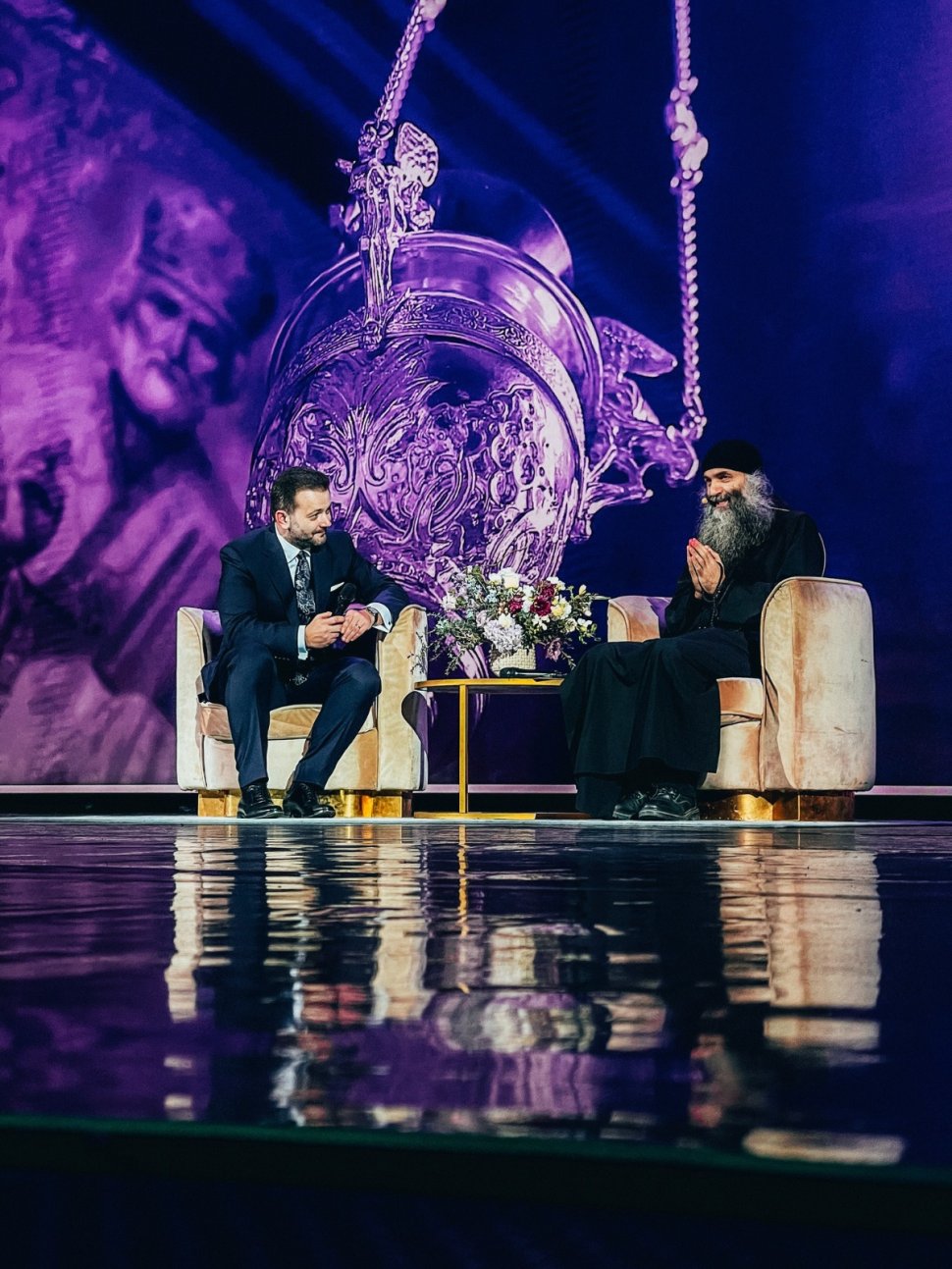 Gala Premiilor Literare Bookzone: Părintele Pimen Vlad, distins pentru contribuția sa în domeniul dezvoltării personale 8070