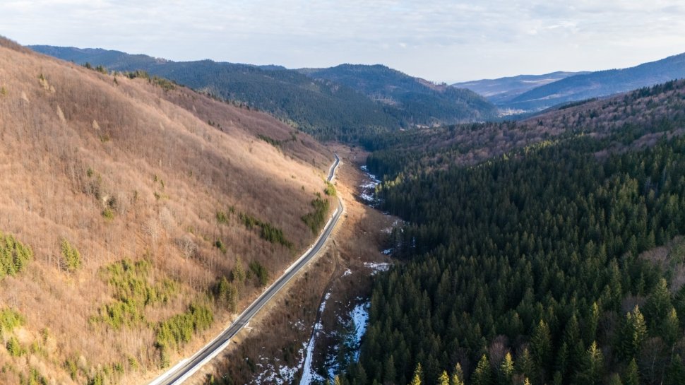 Drumul Talienilor, aproape gata: Un traseu spectaculos spre Munții Stânișoarei 8112