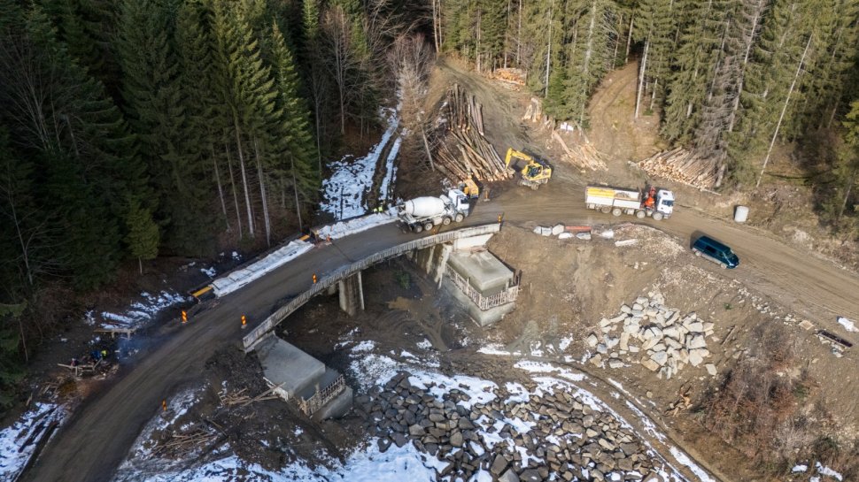 Drumul Talienilor, aproape gata: Un traseu spectaculos spre Munții Stânișoarei 8114