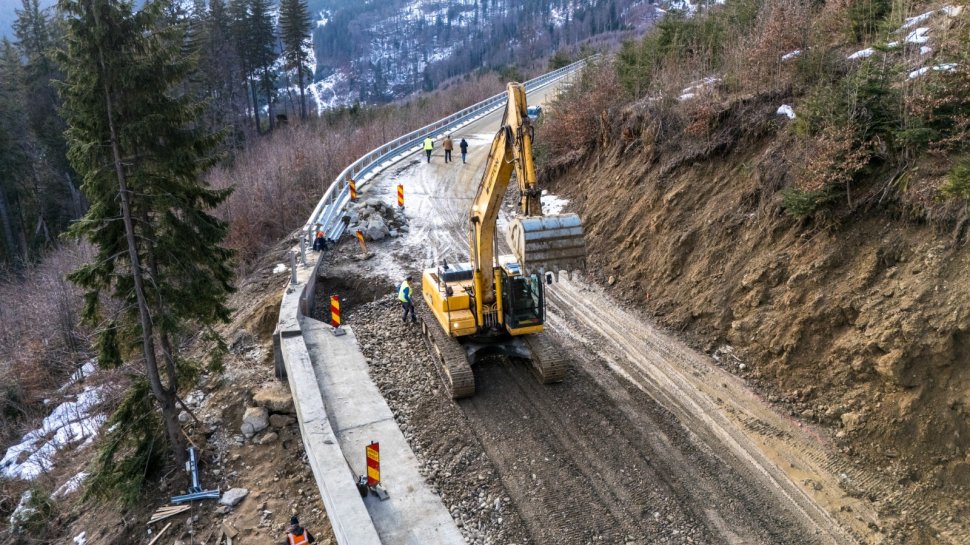 Drumul Talienilor, aproape gata: Un traseu spectaculos spre Munții Stânișoarei 8115