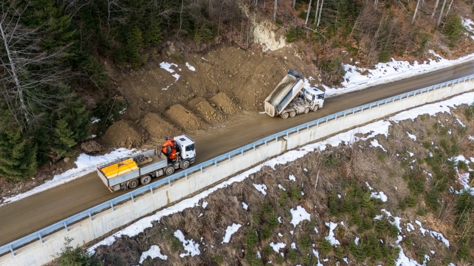 Drumul Talienilor, aproape gata: Un traseu spectaculos spre Munții Stânișoarei 8118