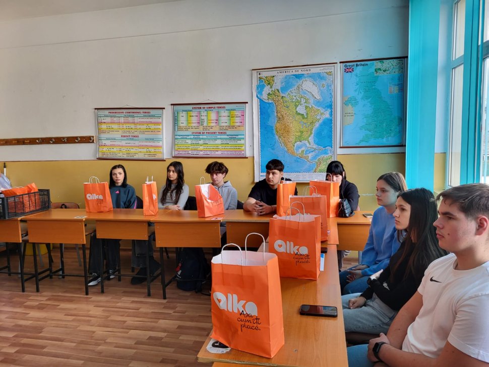 Peste 2.900 de elevi suceveni, implicați în activități de prevenire a bullying-ului  8100