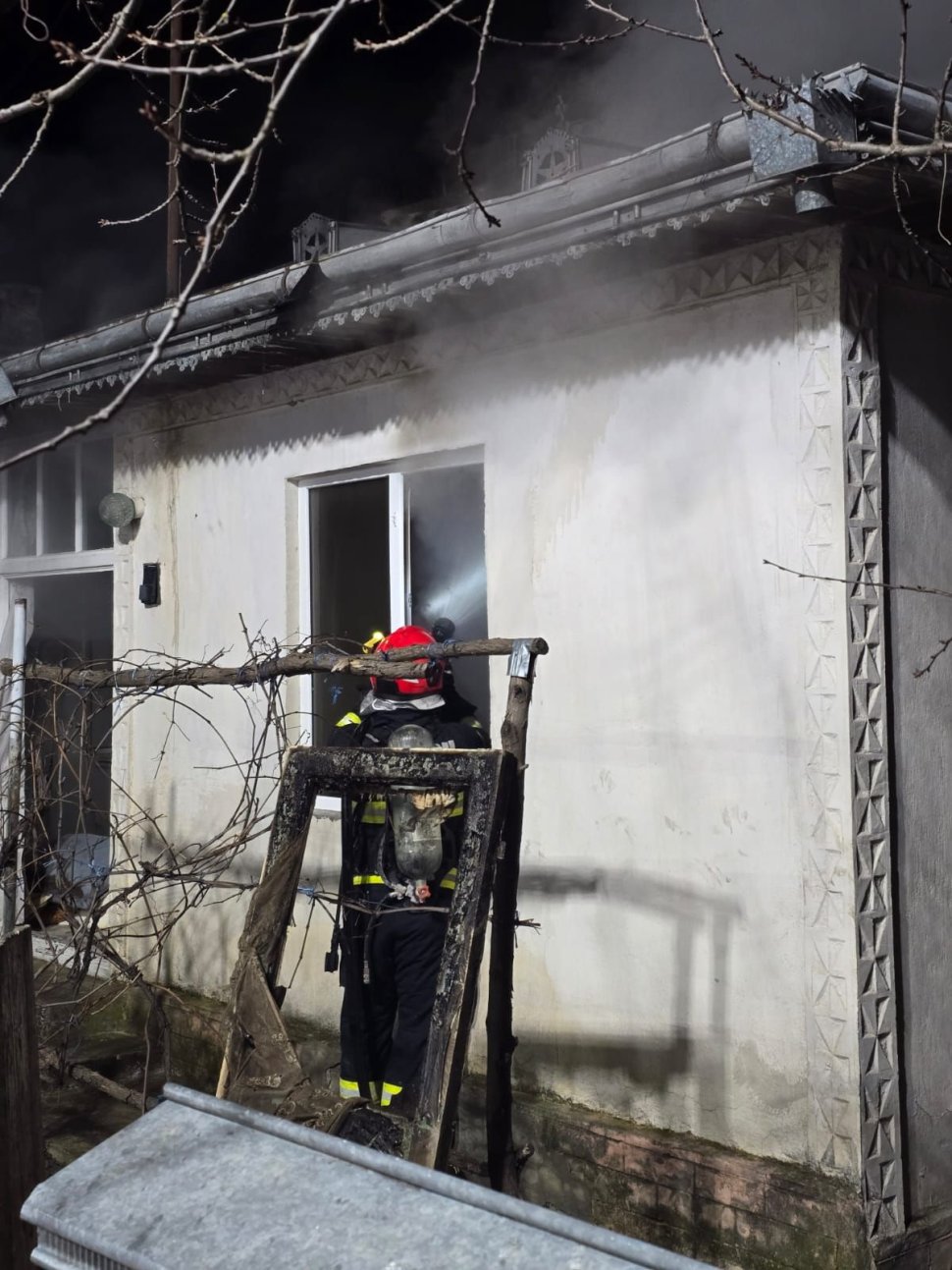 Mai multe incendii izbucnite în județul Botoșani, în acest weekend 8271