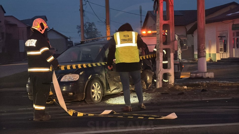 Impact puternic produs între două mașini, într-o intersecție din Cornu Luncii 8314
