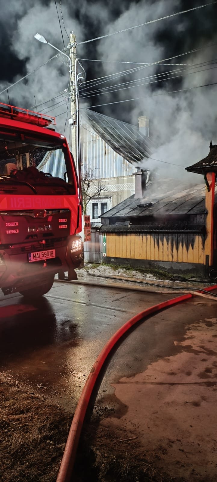 Tragedie la Frătăuții Noi: Bărbat de 91 de ani, carbonizat într-un incendiu 8390
