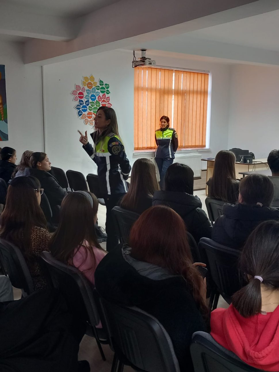 Siguranța pe internet, un subiect de importantă pentru elevii suceveni 8446