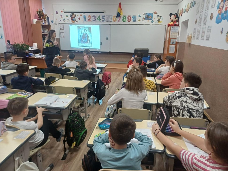 Siguranța pe internet, un subiect de importantă pentru elevii suceveni 8447