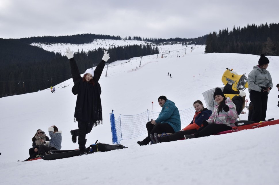 Tinerii Atos la Săniuș și ski pe pârtia de la Cârlibaba 8859