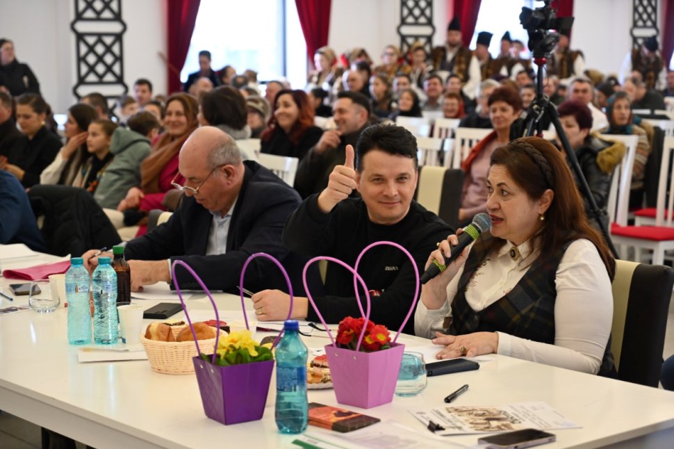 Folclorul autentic, sărbătorit în Țara Dornelor la festivalurile „Comori de Suflet Românesc” și „Cântec din Țara de Sus” 8897