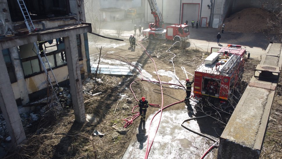 Incendiu la o clădire dezafectată din municipiul Suceava 8929