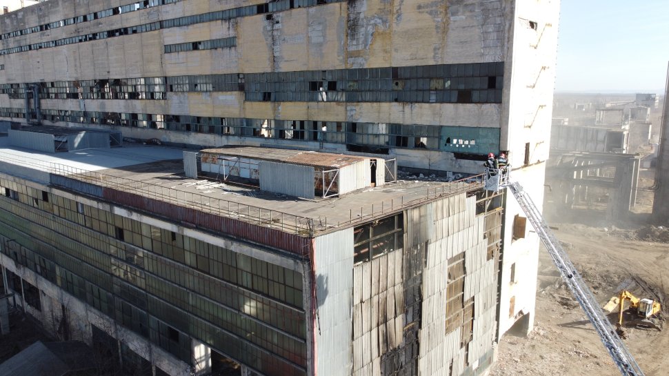 Incendiu la o clădire dezafectată din municipiul Suceava 8934