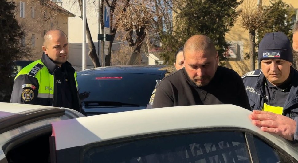 Mandate de arestare în dosarul de corupție de la Serviciul de Permise Auto Suceava 8974