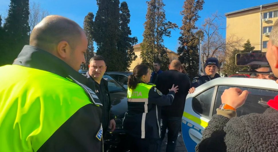 Mandate de arestare în dosarul de corupție de la Serviciul de Permise Auto Suceava 8978