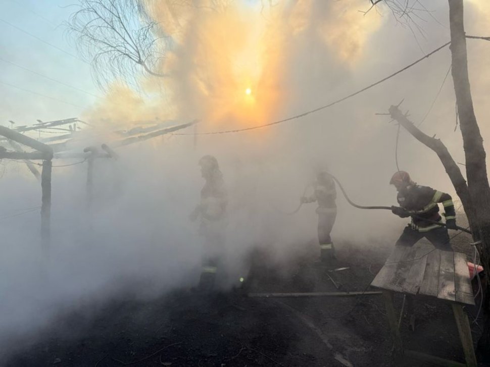 Tragedie în Mitoc: Incendiu devastator lasă doi morți și patru vaci ucise 9202