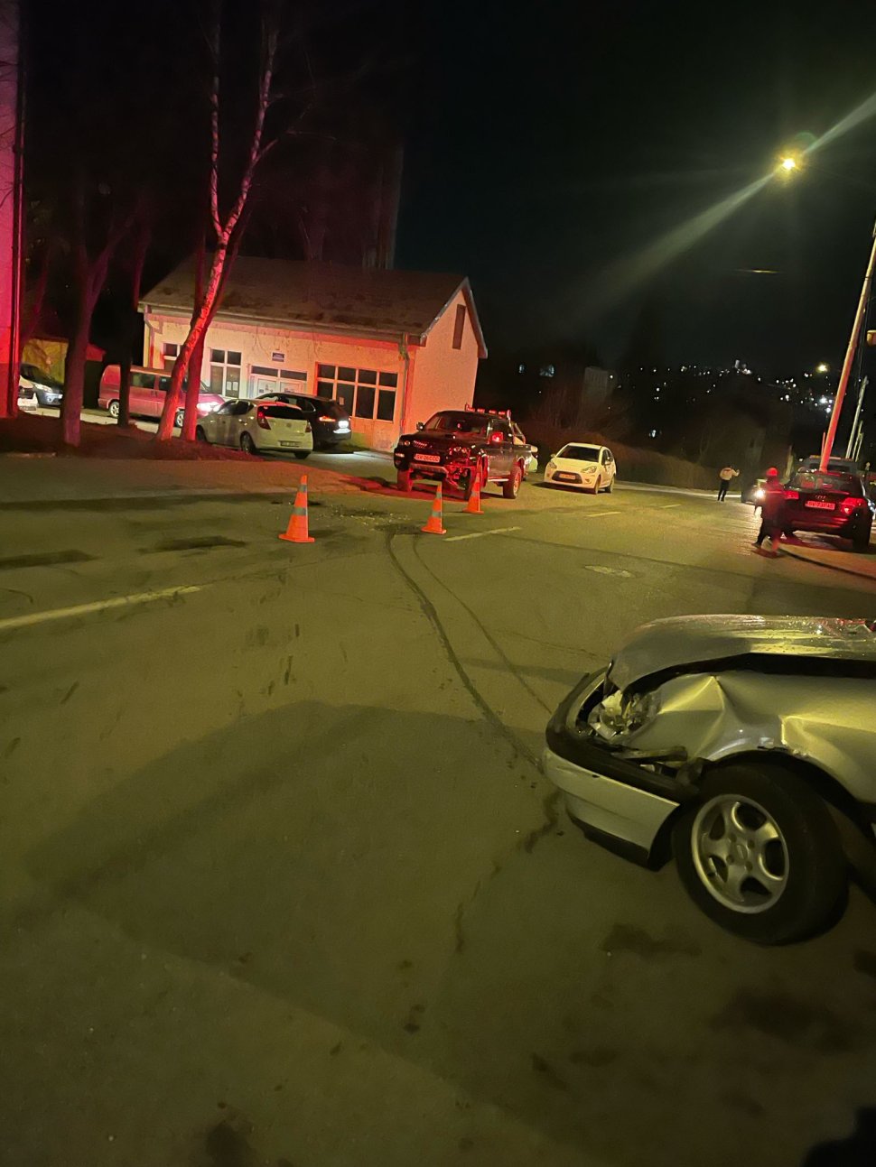 Trei mașini avariate într-un accident produs în cartierul Burdujeni 9278