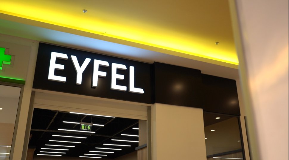 Parfumuri pentru iubire și vacanță, la Eyfel, în Iulius Mall Suceava 9534