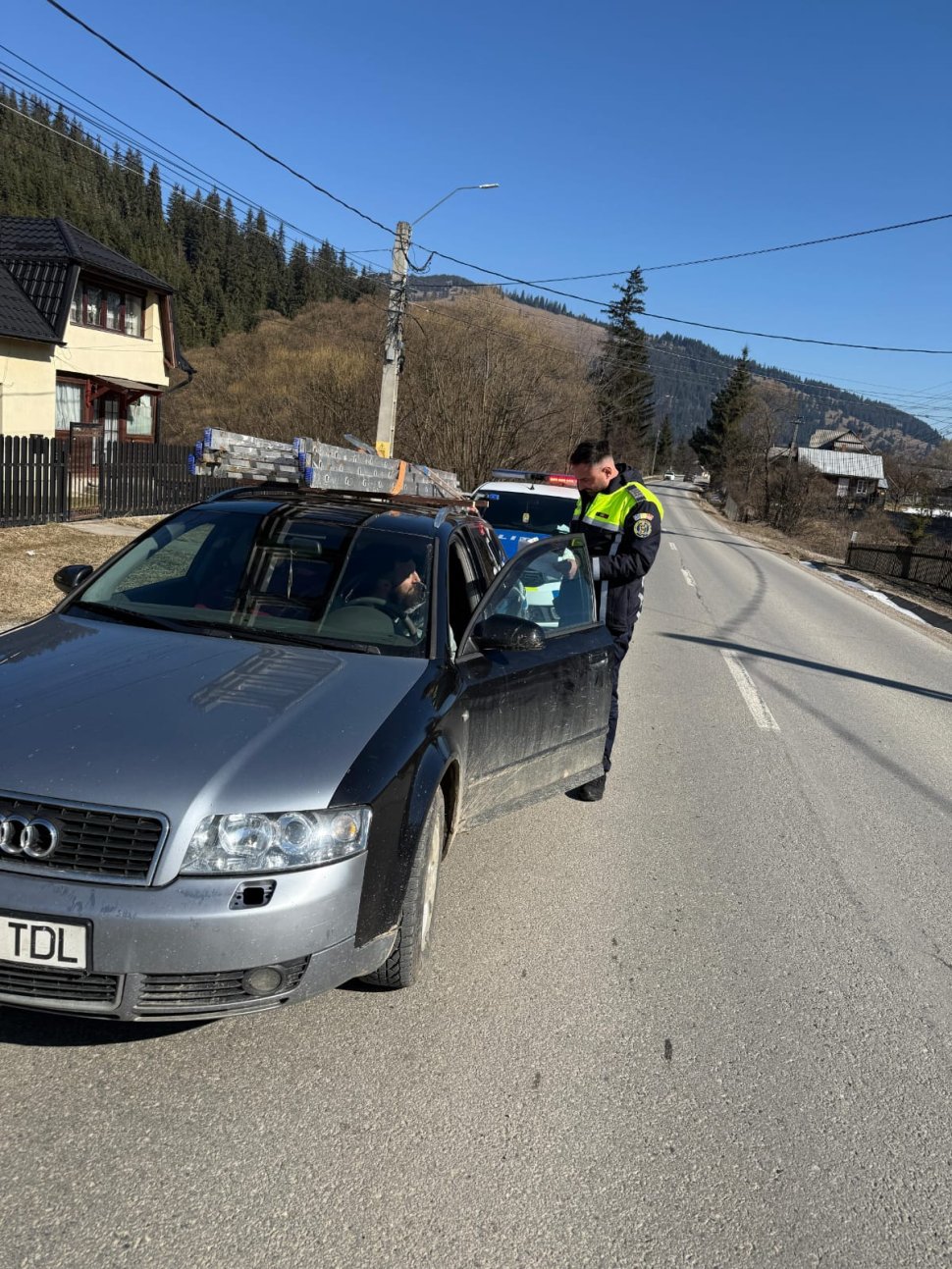 Peste treizeci de sancțiuni aplicate de polițiștii suceveni cu ajutorul E-sigur 9475