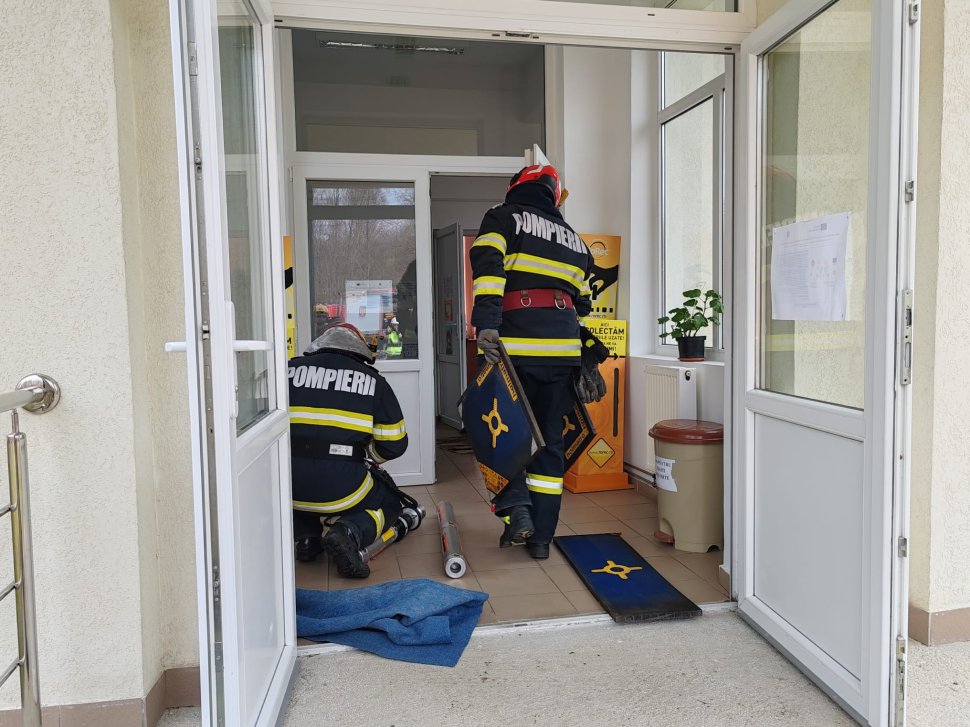 Exercițiu ISU la Școala Primară Săcuța din comuna Boroaia 9727